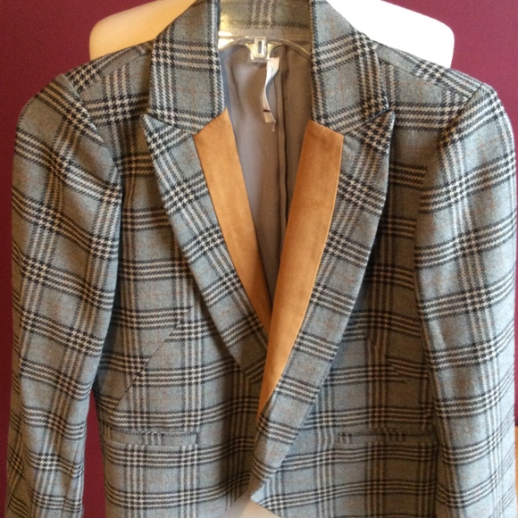 Willow & Clay Gray Plaid Blazer with Tan Accents - Picture 4 of 4